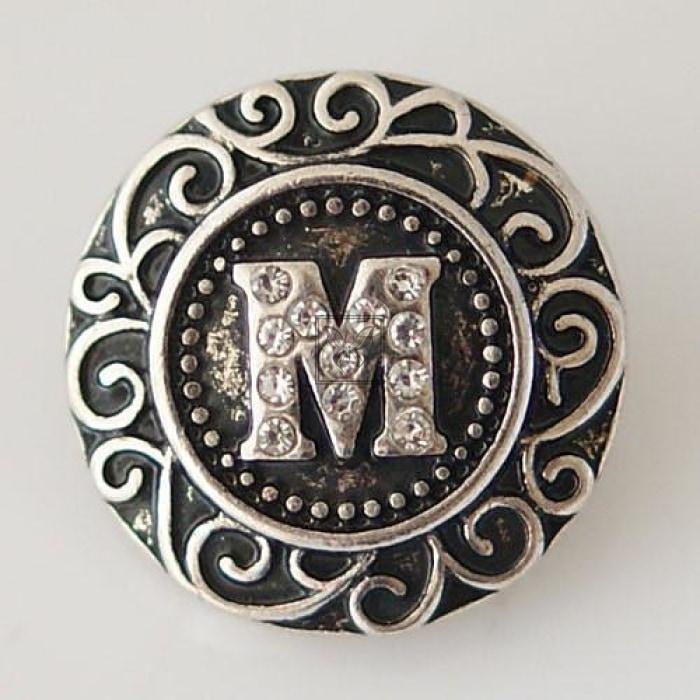 Letter M Snap